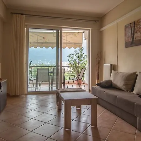 Artsy&Charming 70 M2 Flat- 300 Mtrs From The Beach Kalamáta Buitenkant foto
