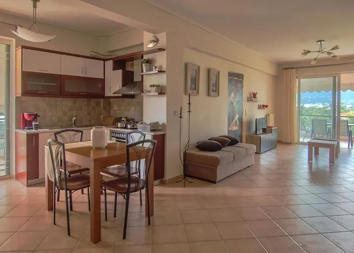 Artsy&Charming 70 M2 Flat- 300 Mtrs From The Beach